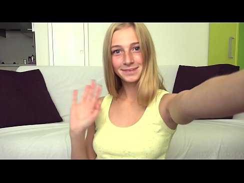 ❤️ Keď sa nudím, lenivo si masturbujem svoju ružovú kundičku ️❌ Šukanie video na nás ❌️❤